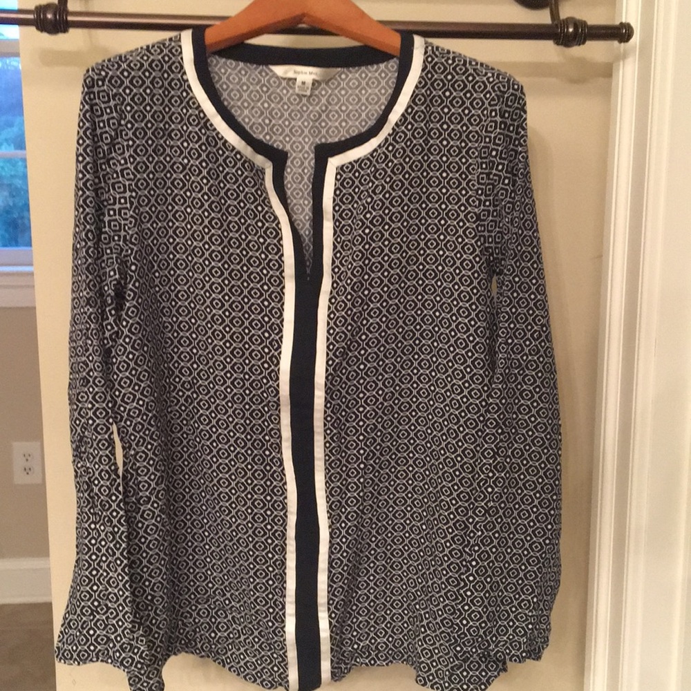 Navy and white top - Picture 5 of 5